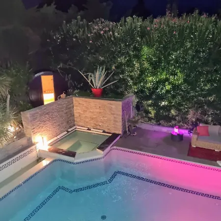 La Blanche فندق مبيت وإفطار
