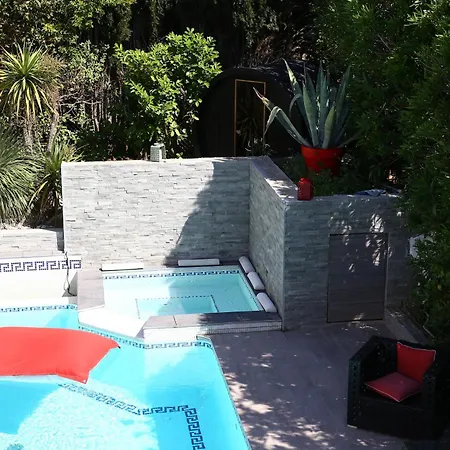 La Blanche فندق مبيت وإفطار 4*