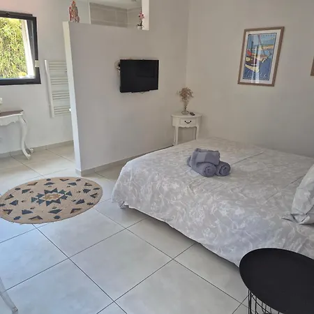 Bed & Breakfast La Blanche Sanary-sur-Mer