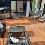 La Blanche Bed and Breakfast 4*