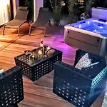 Bed & Breakfast La Blanche 4*