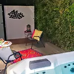 Bed & Breakfast La Blanche 4*