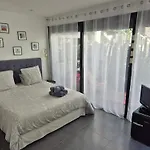 La Blanche Bed and Breakfast 4*