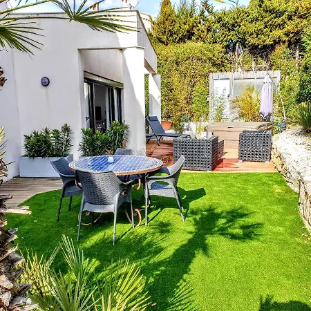 Alojamento de Acomodação e Pequeno-almoço La Blanche Sanary-sur-Mer