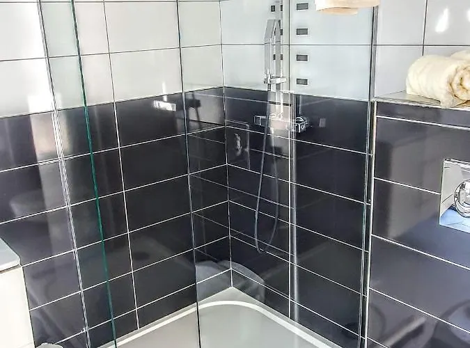 La Blanche 4* ساناري سور مير