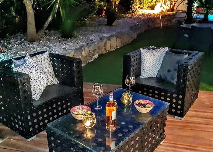 La Blanche فندق مبيت وإفطار 4*