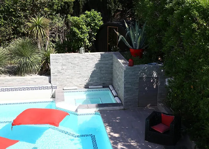 La Blanche فندق مبيت وإفطار 4*